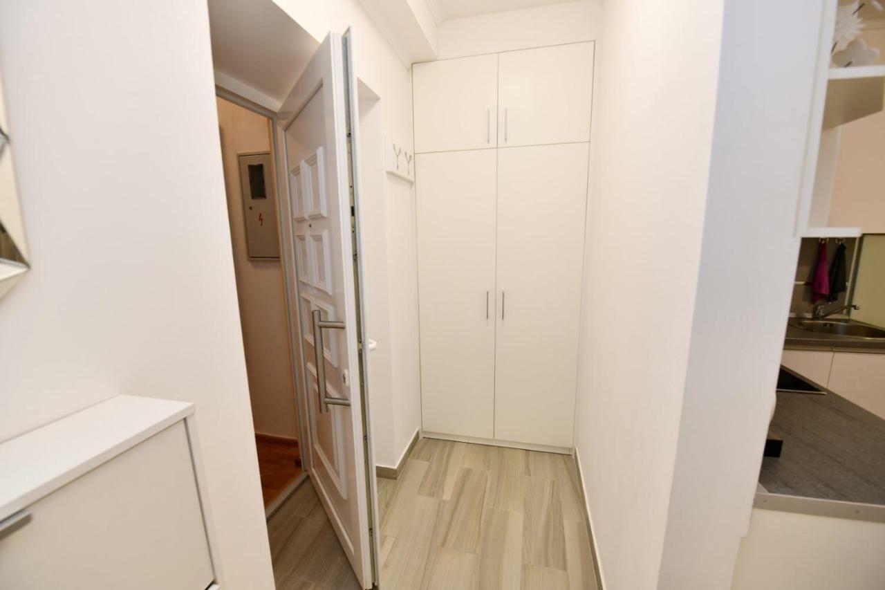 Apartment Cecilija Sinj Exterior foto