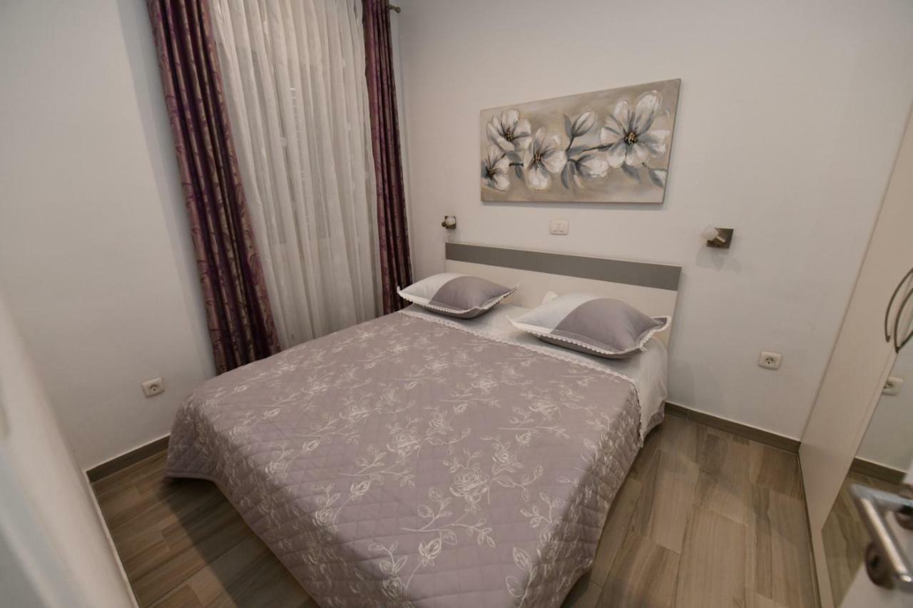 Apartment Cecilija Sinj Exterior foto